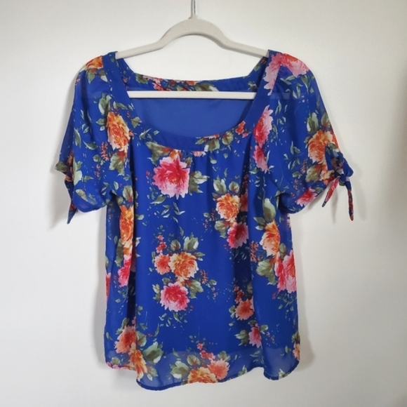 Papermoon Tie Sleeve Floral Blouse | M - Picture 2 of 7